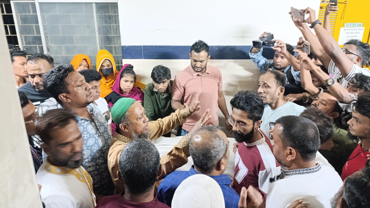 চাষাড়ায় ছিনতাইকারীর ছুরিকাঘাতে ছাত্রদল কর্মীর মৃত্যু